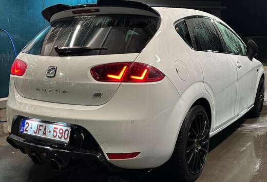 SEAT Leon 2.0 TSI Cupra R