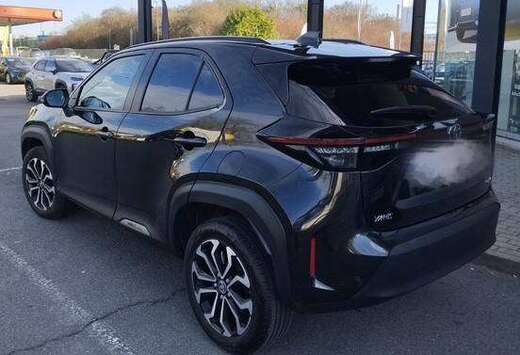 Toyota YARIS CROSS B-SUV 1.5 TNGA HEV 2WD CVT Dynamic ...