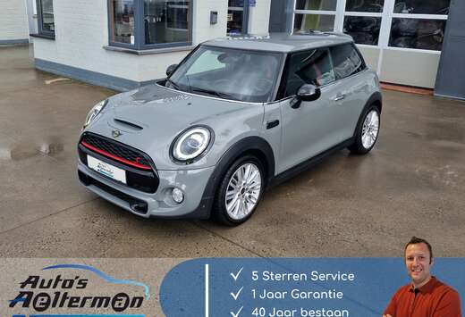 MINI 2.0A JCW * LED * GPS * LIKE NEW *