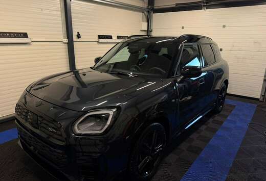 MINI Countryman SE ALL4 JCW trim pack XL