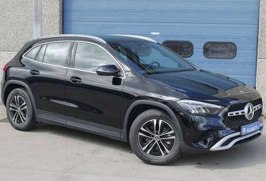 Mercedes-Benz Automaat-camera-navi-Als Nieuw 3276km!