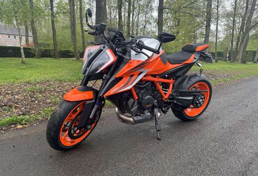 Moto Document 100CH