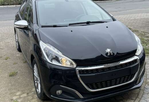 Peugeot 1.2Vti PureTech Style Edition
