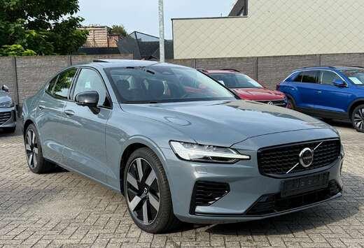 Volvo T8 Recharge AWD Ultimate Dark \