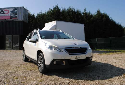 Peugeot 2008 1.6 e-HDi.  Navi / Cruise / Airco