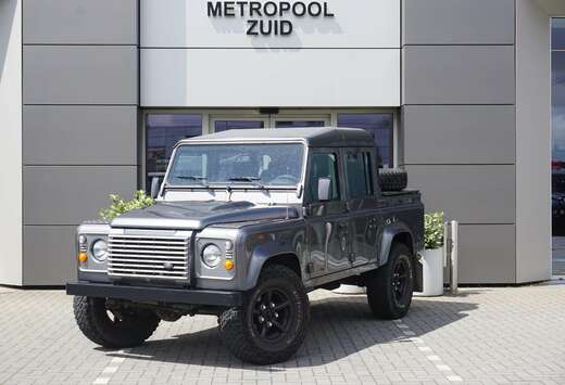 Land Rover 110 Crew Cab Pick-up
