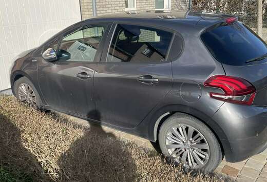 Peugeot 1.2i PureTech Active