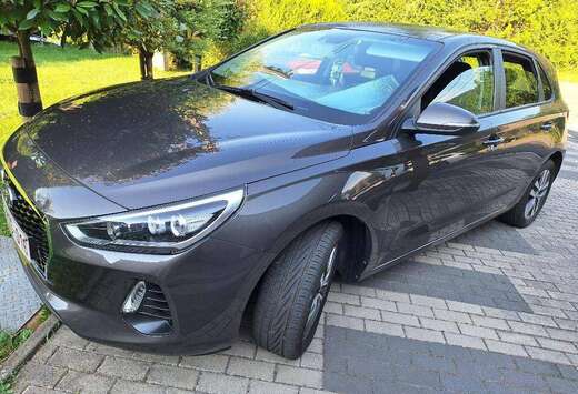 Hyundai i30 1.6 CRDi Launch Edition