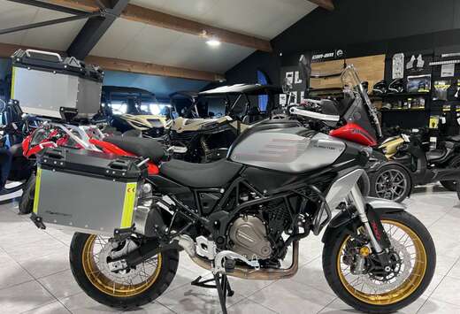 SRT 700 SX TOURING