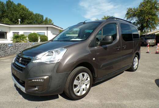 Peugeot Partner Tepee 1.2i Navi/Auto Airco/Camera/Gar ...