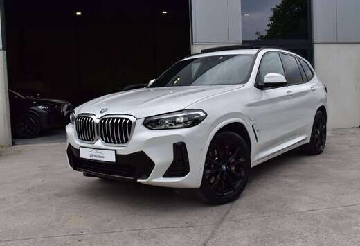 BMW PHEV xDrive30e Pack M *Pano* Black/Pearl White