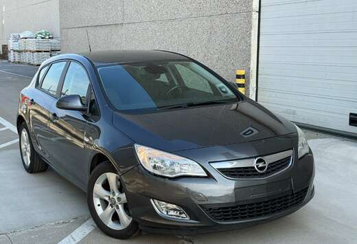 Opel 1.6 Turbo Sport