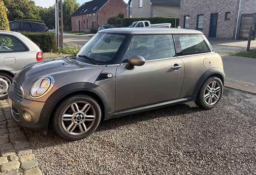 MINI 1.6i