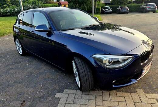 BMW 118i Automaat, LED, Leder, Navi, Stoelverwarming