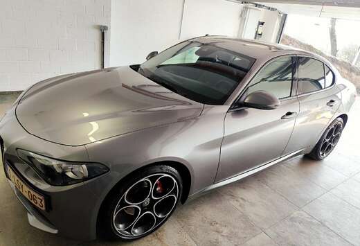 Alfa Romeo Giulia 2.2 diesel. boîte automatique