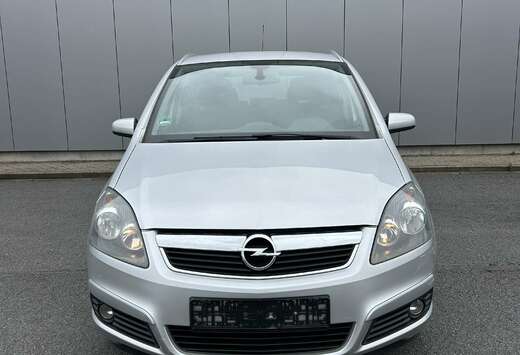 Opel 1.6i Cosmo