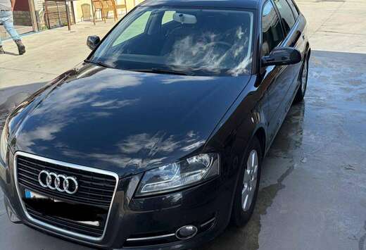 Audi A3 Sportback 1.6 TDi e Attraction Start/Stop DPF