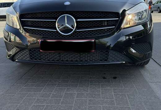 Mercedes-Benz Mercedes Benz A180