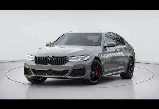 BMW Kit M Sport xDrive BMW 530e xDrive Berline Kit M  ...