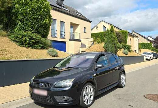 Ford 1.6i 16v Ti-VCT Sport