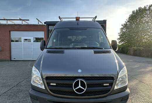 Mercedes-Benz 519 3.0 CDI V6 A4H2