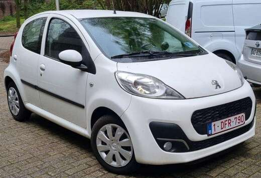 Peugeot 107 1.0i Active 2Tronic