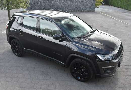 Jeep 1.3 Turbo T4 130 MTX Blackstar 5 Navi/Dab+/19\