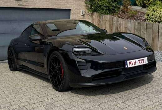 Porsche Taycan 79.2 kWh Taycan