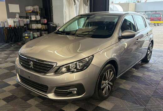 Peugeot 1.2i benz. /2018/AUTOMATIQUE 140.000KM Euro 6