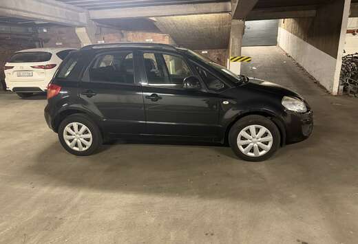 Suzuki 1.6i GL