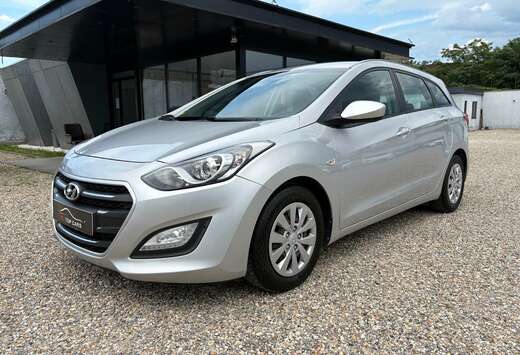 Hyundai i30 SW 1.6 CRDi Go ISG ** 12 Mois De Garantie ...