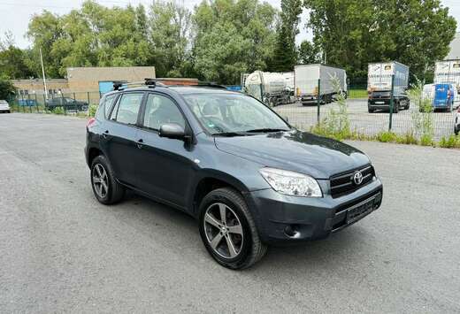 Toyota 2.2 Turbo D-4D 16v LX AIRCO CLIMATISÉ