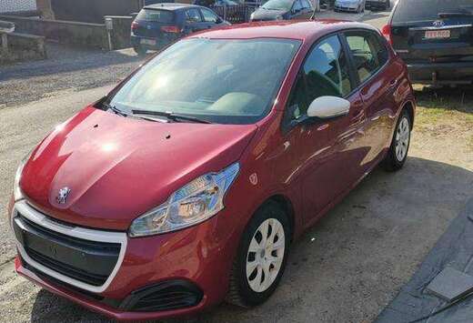 Peugeot 208 1.2i PureTech Like