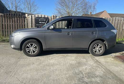 Mitsubishi 2.2 DI-D 2WD Xperience