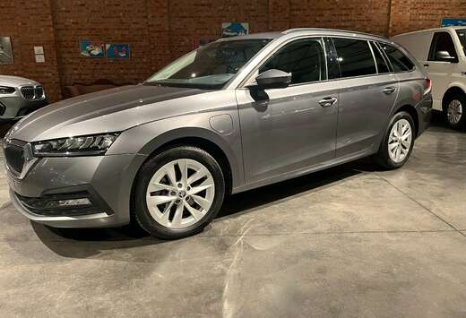 Skoda Octavia Combi 1.4 TSI PLUG IN