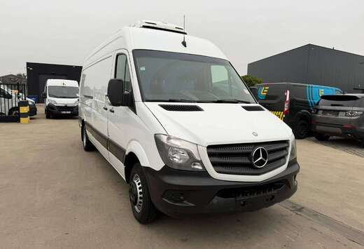 Mercedes-Benz 519 (Stock ID 83381)