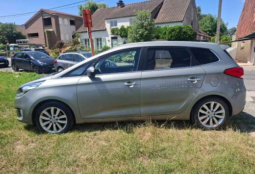 Kia Carens 1.6i Lounge 7 PLACES