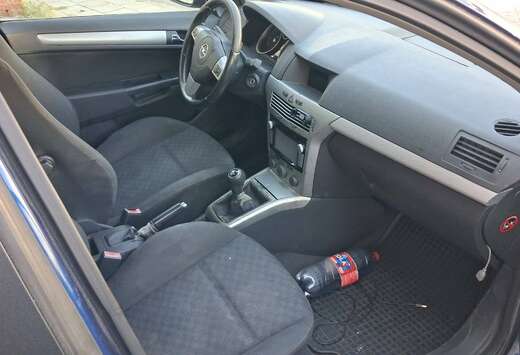 Opel Astra 1.6i XEP 16v Cosmo
