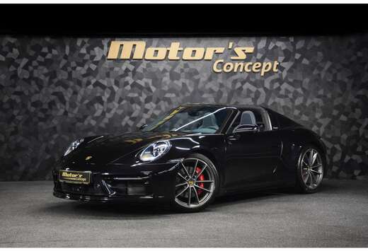 Porsche 992 TARGA 4S