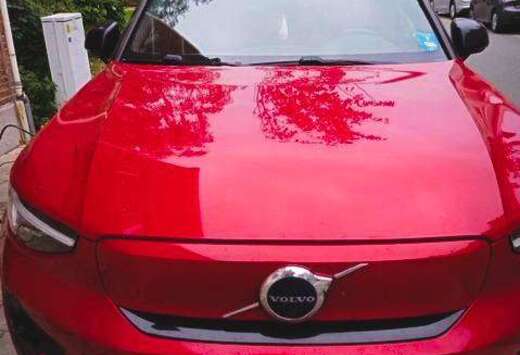Volvo Recharge Twin Launch Edition