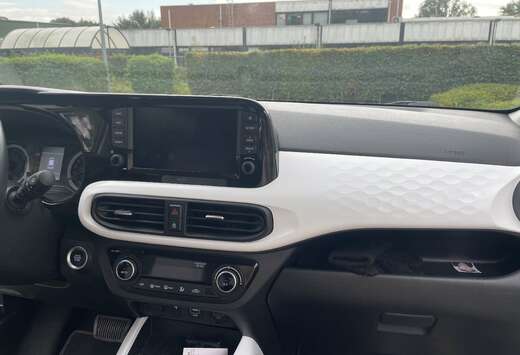 Hyundai 1.0i techno pack