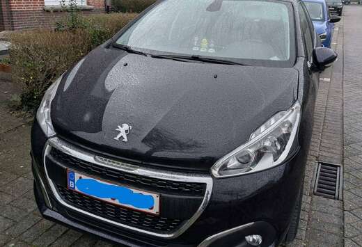 Peugeot 208 1.2 PureTech Signature S