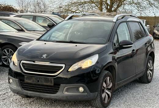 Peugeot 2008 1.2i - ESSENCE - TOIT PANO -