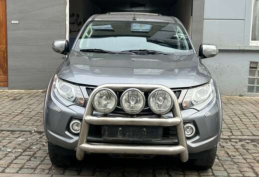 Mitsubishi L 200 2.5 DI-D 4WD Intense