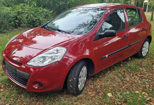 Renault Clio 1.2i Authentique