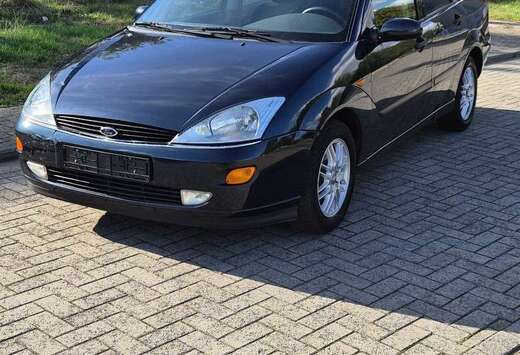 Ford 1.6i SE 16v Ghia ChampionsLine
