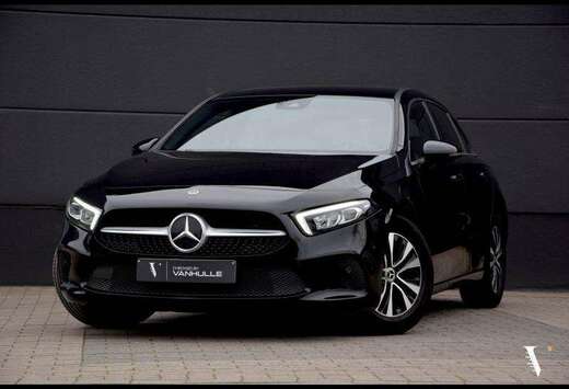 Mercedes-Benz NAVI  CARPLAY  CAMERA