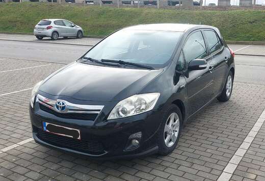 Toyota Auris HEV 1.8i HSD Luna CVT
