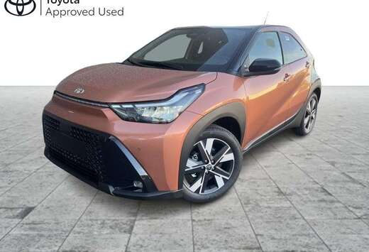 Toyota 1.5 Hybrid Pulse + Tech Pack