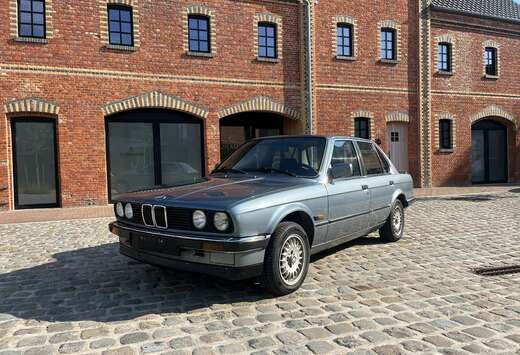 BMW E30
